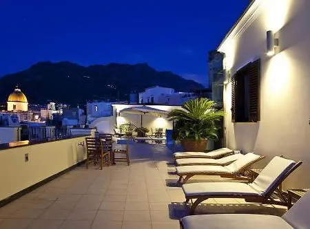 Hotel Carolina