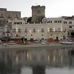 Carolina Forio di Ischia