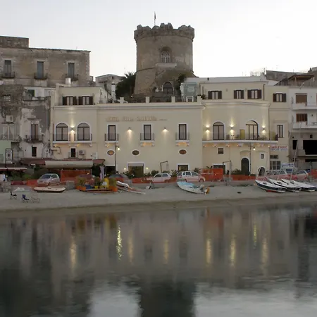 Carolina Forio di Ischia