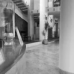 Otel Carolina