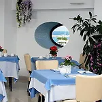 Otel Carolina