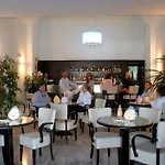 Otel Carolina