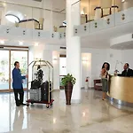 Otel Carolina