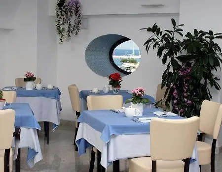 Carolina Forio di Ischia