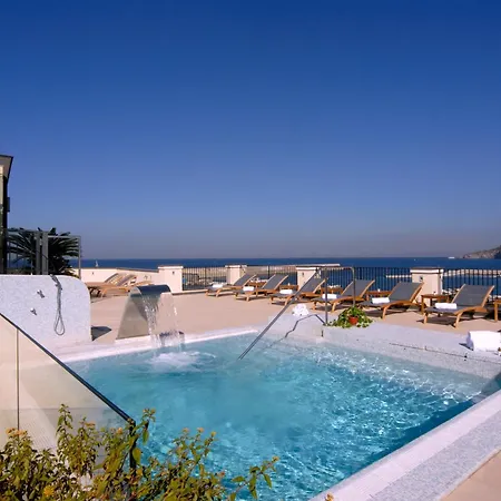 Hotel Carolina 4*