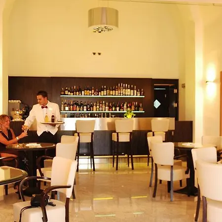 Hotel Carolina