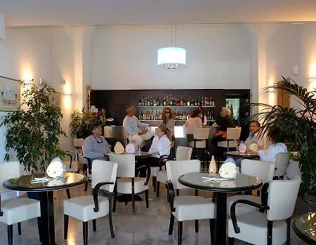 Hotel Carolina