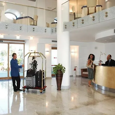 Hotel Carolina