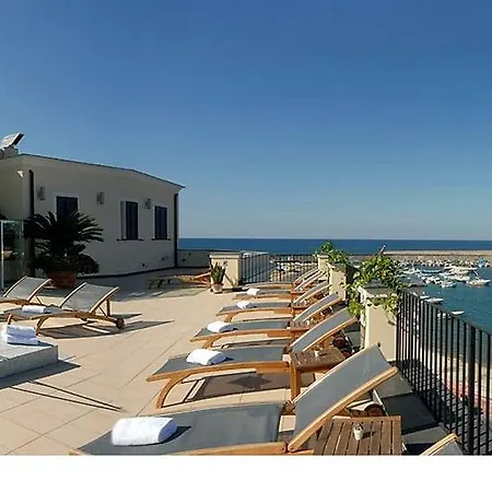 Carolina 4*